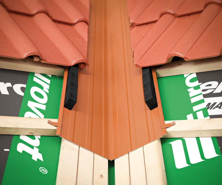 Eurovent® COMPRE X - izolacja-kosz-dachowego-tasma-rozprezna