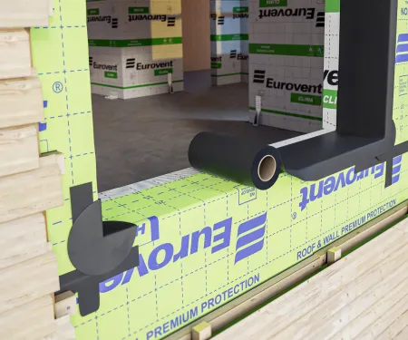 Eurovent® UNO COLD UV - uszczelnienie otworu okiennego w budynku szkieletowym