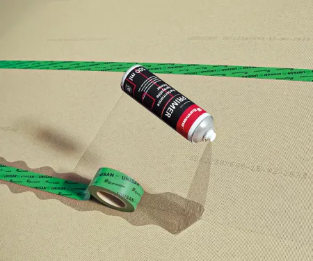 Zwiększanie przyczepności taśm klejących na płytach drewnopochodnych